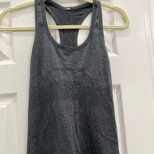 Classic Lululemon tank